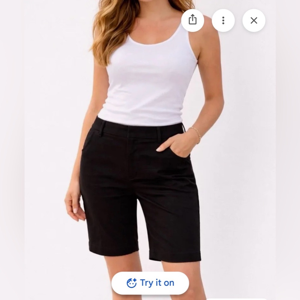NEW GAP Women's Cotton Black Bermuda Short Mid Rise 10". Size 10